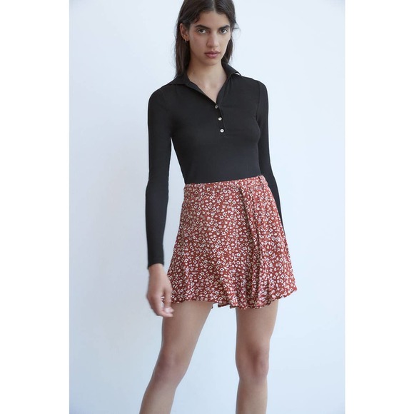 ZARA Printed Bermuda Skort Floral Mini Skirt, Red - Picture 11 of 11